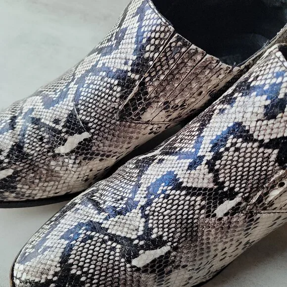 ๐ฅSilent D Womens Python Snake Ivtay Boot Black & White Size 37 (6.5-7 us) - Picture 4 of 9